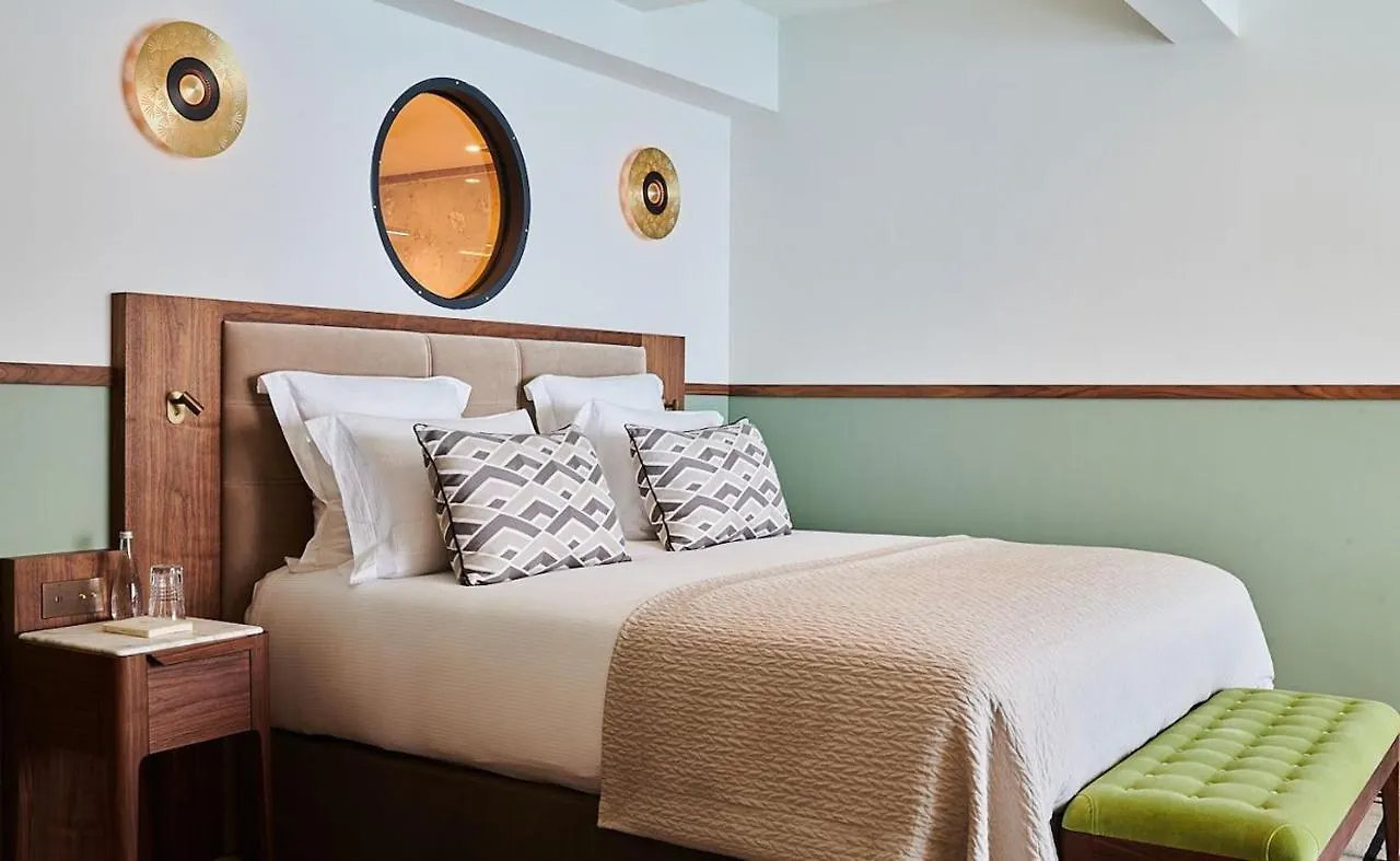 Hotel Hôtel Les Roches Blanches Cassis