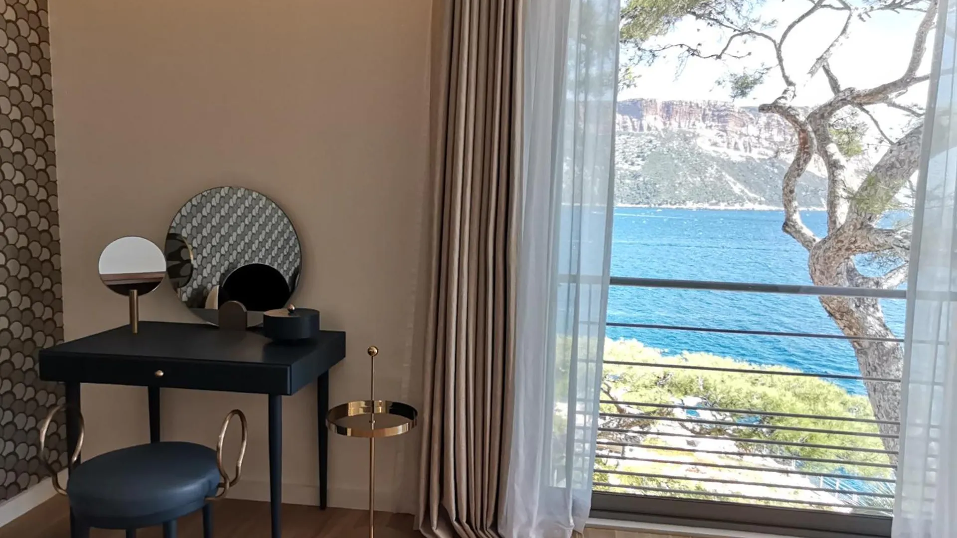 Hotel Hôtel Les Roches Blanches Cassis